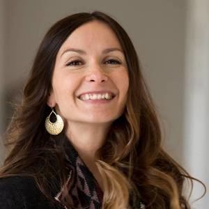 Meet your Posher, Leslie